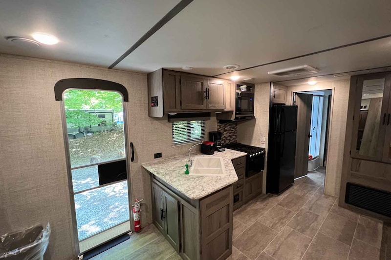 Premium RV Rental - 1 Bedroom & Bunk Room-6